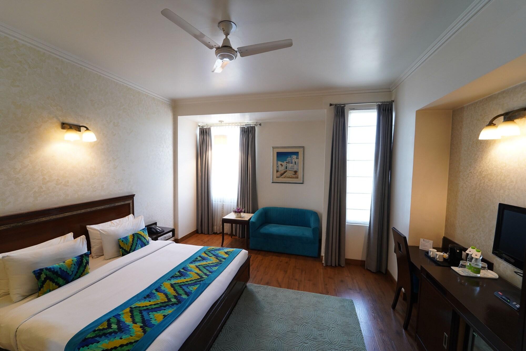 Rockland Hotel, C.R Park Ню Делхи Екстериор снимка