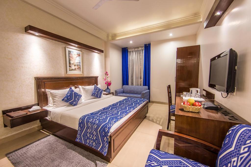 Rockland Hotel, C.R Park Ню Делхи Екстериор снимка