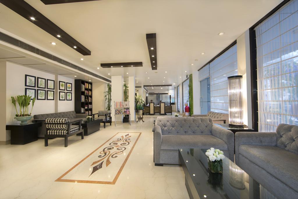 Rockland Hotel, C.R Park Ню Делхи Екстериор снимка