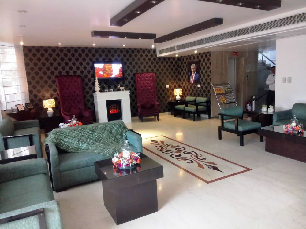 Rockland Hotel, C.R Park Ню Делхи Екстериор снимка